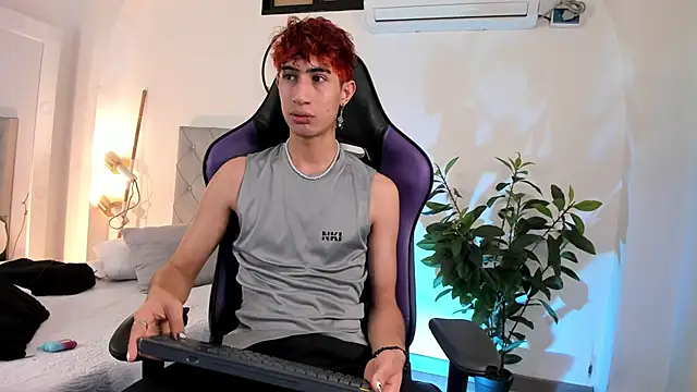 Snapshot of NovaaWheler chatting on 03-07-25, 04:46 NovaaWheler online show from 03-07-25, 04:46