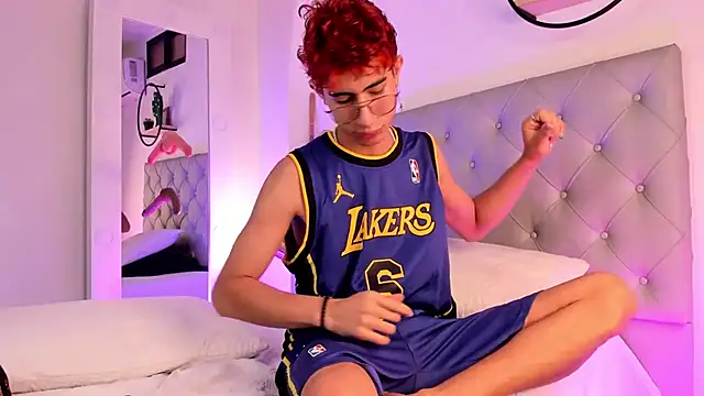 Snapshot of NovaaWheler chatting on 03-14-25, 12:40 NovaaWheler online show from 03-14-25, 12:40