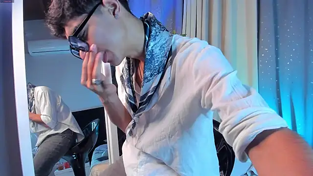 Snapshot of NovaaWheler chatting on 09-11-25, 03:45 NovaaWheler online show from 09-11-25, 03:45