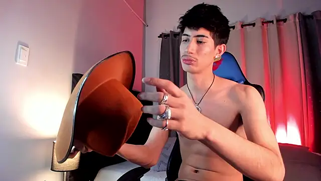 Snapshot of NovaaWheler chatting on 10-02-25, 09:11 NovaaWheler online show from 10-02-25, 09:11