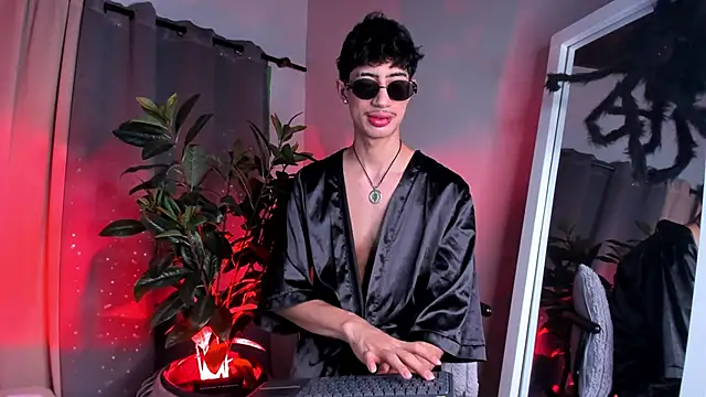 Snapshot of NovaaWheler chatting on 10-18-25, 08:09 NovaaWheler online show from 10-18-25, 08:09