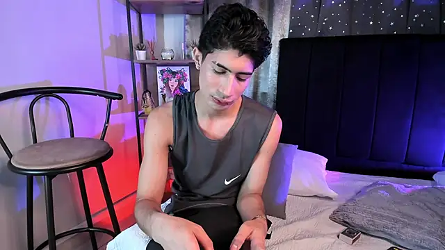 Snapshot of NovaaWheler chatting on 10-24-25, 07:10 NovaaWheler online show from 10-24-25, 07:10