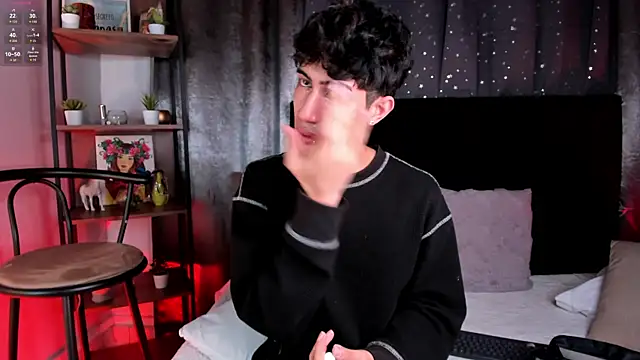 Snapshot of NovaaWheler chatting on 10-26-25, 02:45 NovaaWheler online show from 10-26-25, 02:45