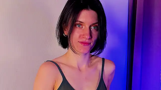 roxy riot  online show from 02-13-25, 08:17