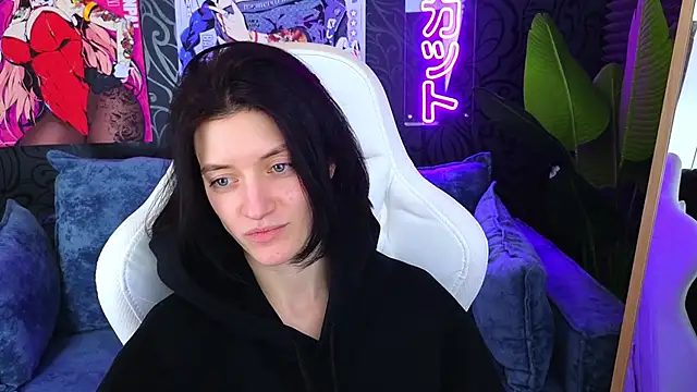 roxy riot  online show from 02-18-25, 07:43