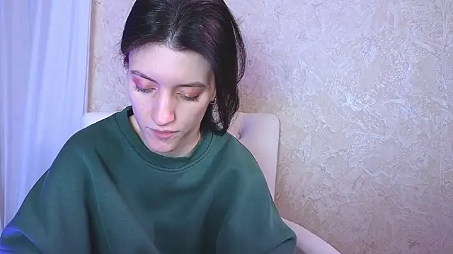 roxy riot  online show from 02-26-25, 01:32