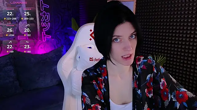 roxy riot  online show from 10-23-25, 01:27