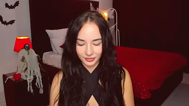 Snapshot of Suga_babe chatting on 10-28-25, 01:36 Suga babe online show from 10-28-25, 01:36