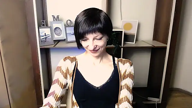  AngeliaFlow  online show from 12-03-25, 08:23