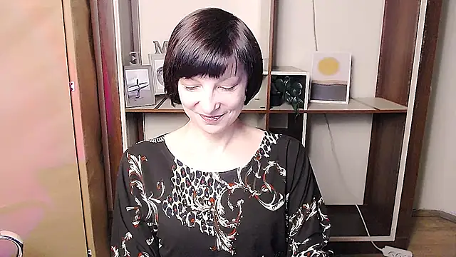  AngeliaFlow  online show from 04-12-26, 08:41