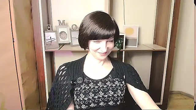  AngeliaFlow  online show from 05-01-26, 08:30