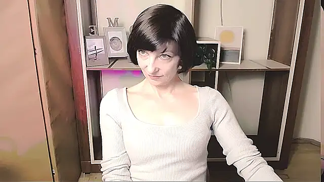  AngeliaFlow  online show from 05-05-26, 08:22