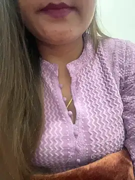 Deepcha1991 online show from 03-02-25, 10:38