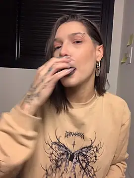 nickelfie online show from 05-24-26, 02:00