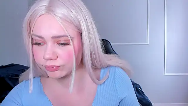 Snapshot of _leana_ chatting on 03-05-25, 02:34  leana  online show from 03-05-25, 02:34