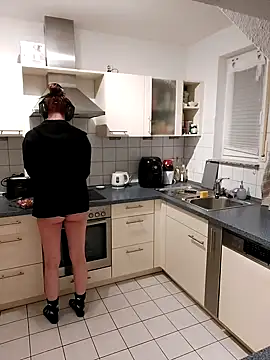 Snapshot of Gamergirl-Linela chatting on 03-13-25, 08:43 Gamergirl-Linela online show from 03-13-25, 08:43