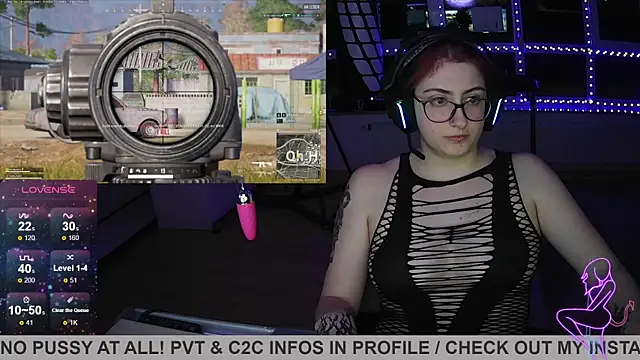 Snapshot of Gamergirl-Linela chatting on 03-19-25, 08:00 Gamergirl-Linela online show from 03-19-25, 08:00