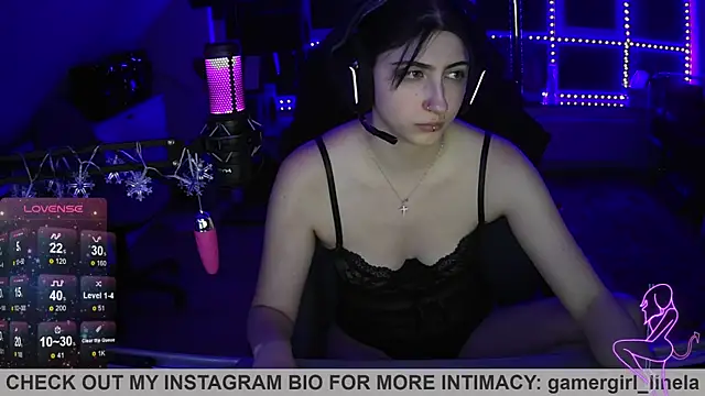 Snapshot of Gamergirl-Linela chatting on 12-04-25, 04:11 Gamergirl-Linela online show from 12-04-25, 04:11