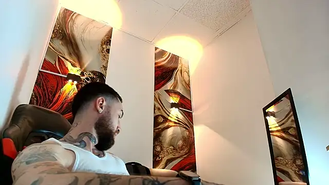 Luke davis01 online show from 04-07-26, 01:33