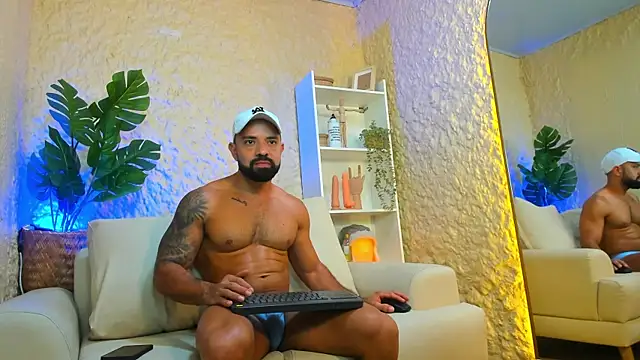 Maofenix online show from 02-19-25, 09:14