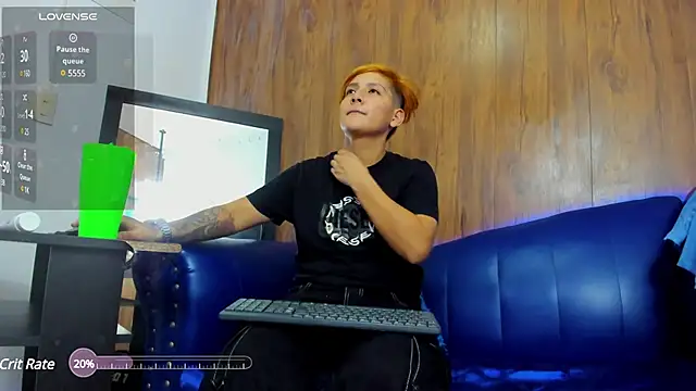 Snapshot of Brianna_Hard chatting on 02-15-25, 10:11 Brianna Hard online show from 02-15-25, 10:11