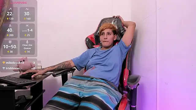 Snapshot of Brianna_Hard chatting on 02-26-25, 02:37 Brianna Hard online show from 02-26-25, 02:37