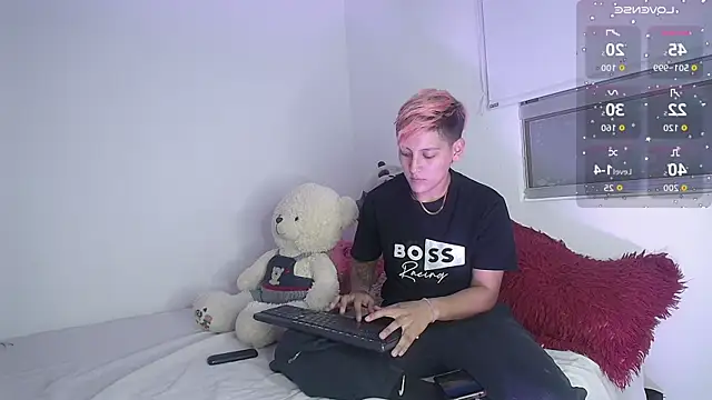 Snapshot of Brianna_Hard chatting on 09-13-25, 02:22 Brianna Hard online show from 09-13-25, 02:22