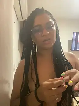 Snapshot of Tana_latin chatting on 03-06-25, 10:26 Tana latin online show from 03-06-25, 10:26