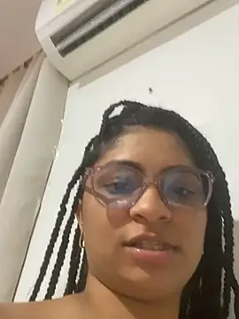 Snapshot of Tana_latin chatting on 03-09-25, 01:04 Tana latin online show from 03-09-25, 01:04