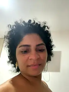 Snapshot of Tana_latin chatting on 10-04-25, 04:10 Tana latin online show from 10-04-25, 04:10