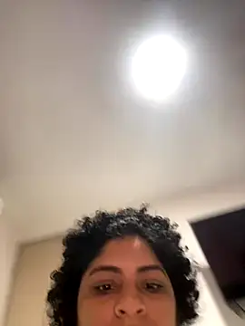 Snapshot of Tana_latin chatting on 10-11-25, 02:22 Tana latin online show from 10-11-25, 02:22