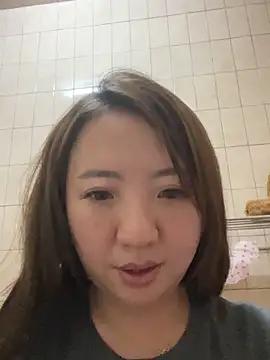 Snapshot of Hannababy_ chatting on 10-03-25, 05:32 Hannababy online show from 10-03-25, 05:32