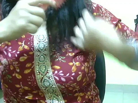 Your cutiepie  online show from 10-27-25, 05:17