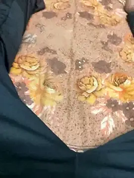 Snapshot of Yashkumar_0697 chatting on 03-05-25, 05:39 Yashkumar 0697 online show from 03-05-25, 05:39