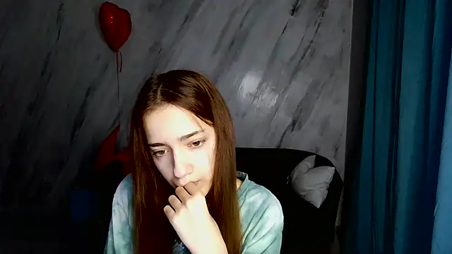 ariana helss online show from 03-03-25, 02:59