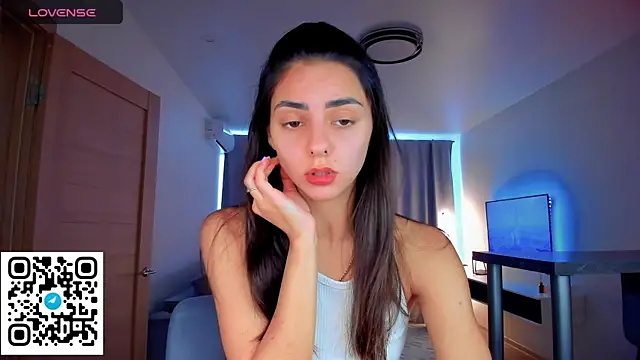 EmiliaZen online show from 09-19-25, 11:22