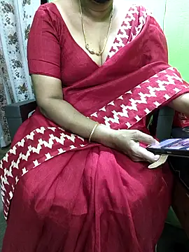 niiveditha online show from 09-17-25, 07:32