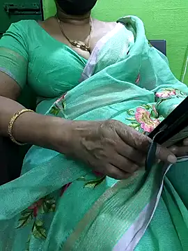 niiveditha online show from 10-09-25, 02:48