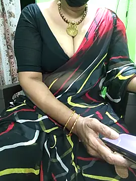 niiveditha online show from 11-16-25, 01:11