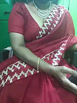 niiveditha online show from 12-15-25, 03:27