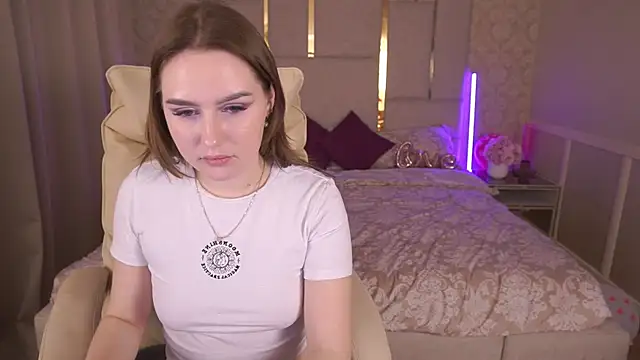 Snapshot of DivineJass chatting on 02-22-25, 03:01 DivineJass online show from 02-22-25, 03:01