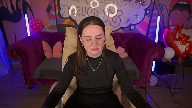 Snapshot of DivineJass chatting on 03-03-25, 10:38 DivineJass online show from 03-03-25, 10:38