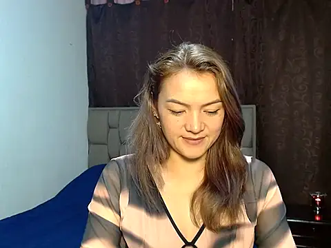 Snapshot of PenelopeMist chatting on 03-20-26, 02:49 PenelopeMist online show from 03-20-26, 02:49