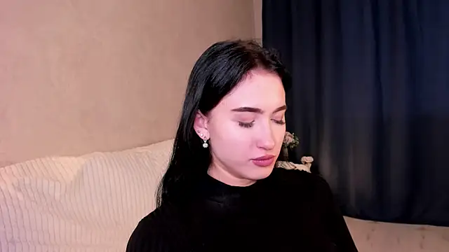 Snapshot of LynnaHandley chatting on 02-11-25, 06:08 LynnaHandley online show from 02-11-25, 06:08