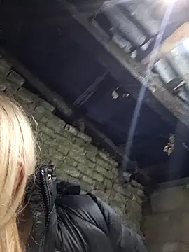 hotamanda01 online show from 11-12-25, 09:14