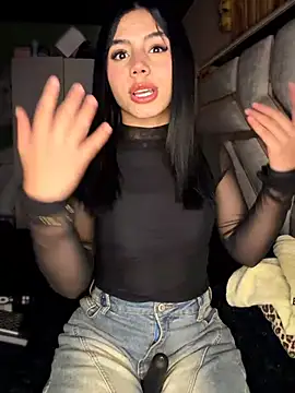 Laura-Khalifa online show from 03-13-26, 07:37