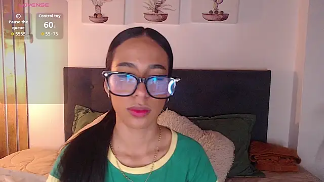 Snapshot of melissa_becraft chatting on 01-13-26, 12:49 melissa becraft online show from 01-13-26, 12:49