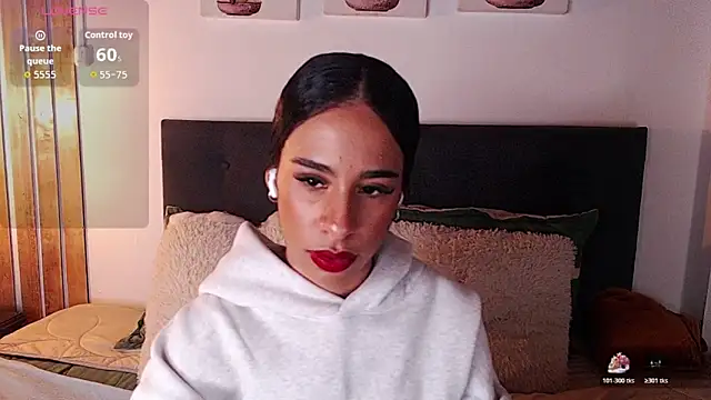 Snapshot of melissa_becraft chatting on 01-15-26, 12:48 melissa becraft online show from 01-15-26, 12:48