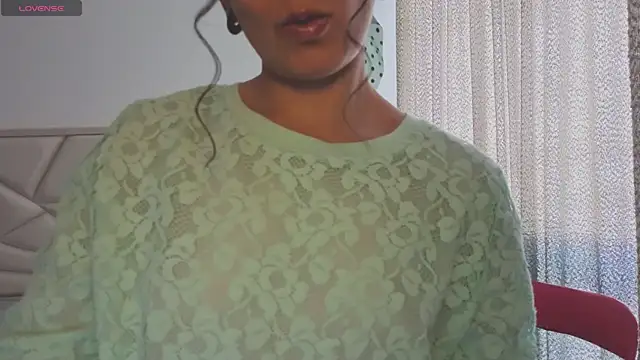 Snapshot of salome_stockman_s chatting on 05-12-26, 04:26 salome stockman s online show from 05-12-26, 04:26