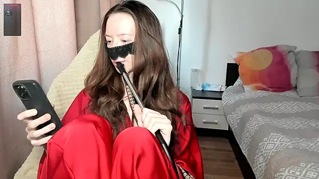 Snapshot of holyharlot chatting on 03-20-25, 12:53 holyharlot online show from 03-20-25, 12:53